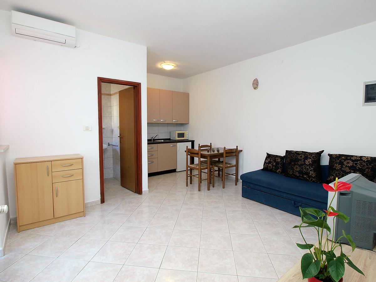 Apartments Dusanka 799 ฟาชานา ภายนอก รูปภาพ